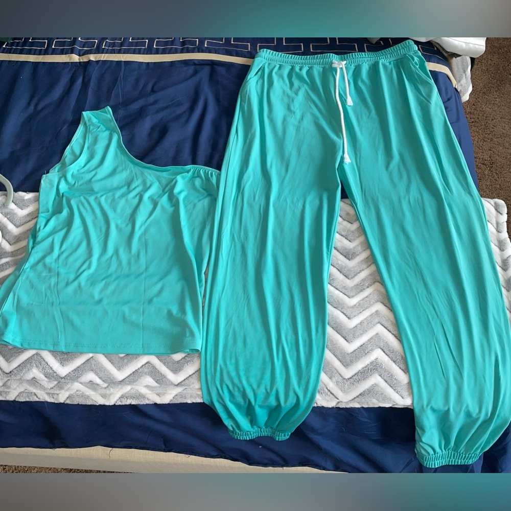 Lounge pants & shirt set